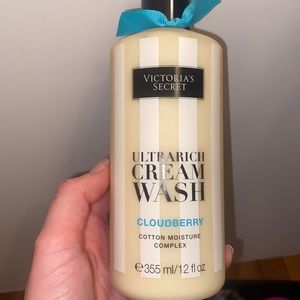 Victoria’s Secret Ultrarich Cream Wash